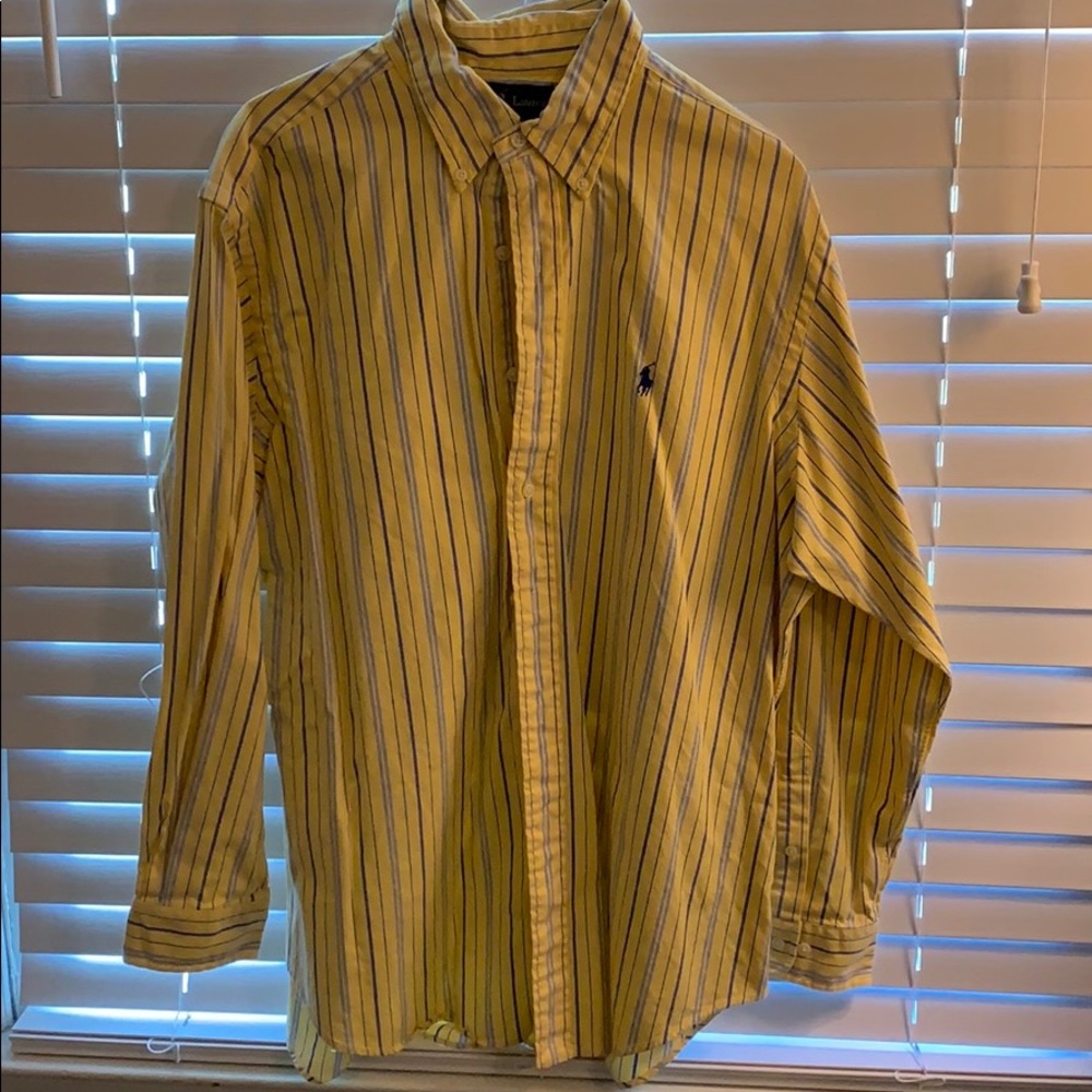 Size large polo
